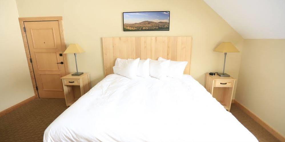 Burke Mountain Hotel And Conference Center 외부 사진